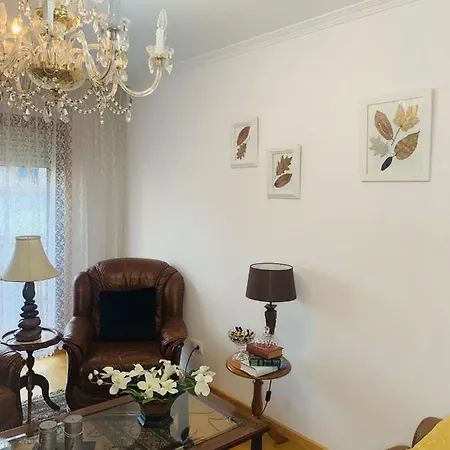Elegante Apartamento En El Centro De Ribeira Carreira