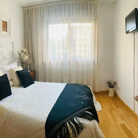 Elegante Apartamento En El Centro De Ribeira *